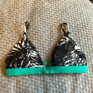 Fabletics size XS swim top with padding